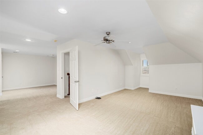 Building Photo - 1505 Potomac Dr