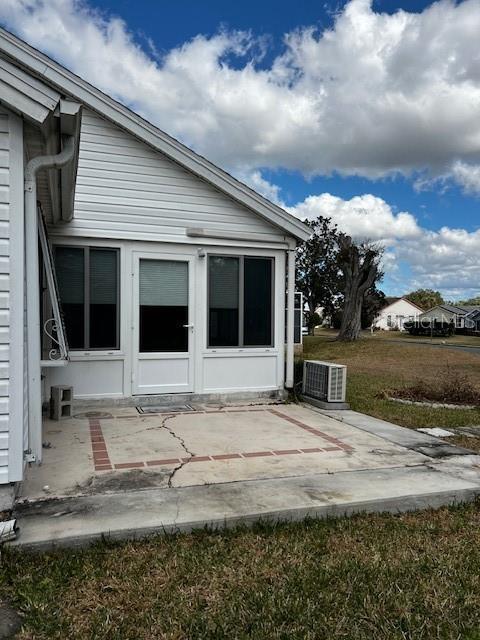 Building Photo - 731 Agua Way