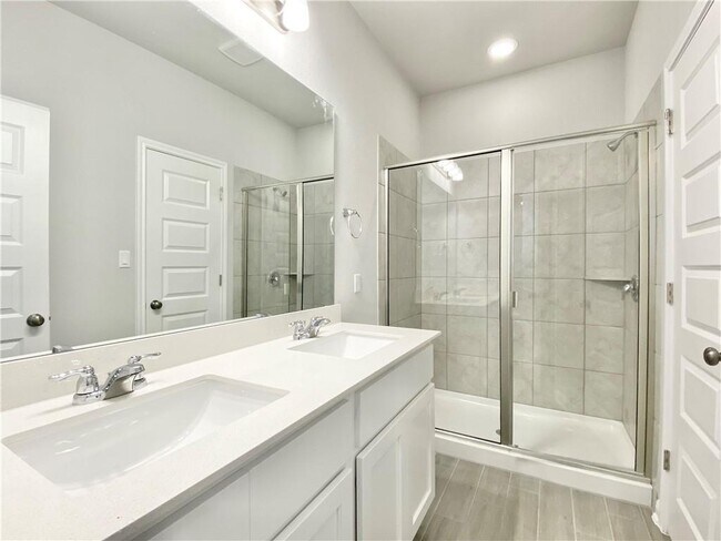 Building Photo - 1509 Longhorn Ranch Dr