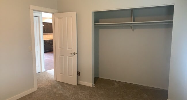 Building Photo - 8071 Emery Rd