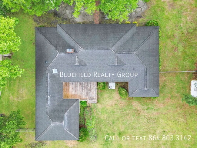 Building Photo - 140 Windsor Point Rd