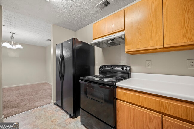 Building Photo - 9202 Fairington Ridge Cir