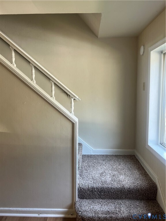 Building Photo - 605 Monticello Dr