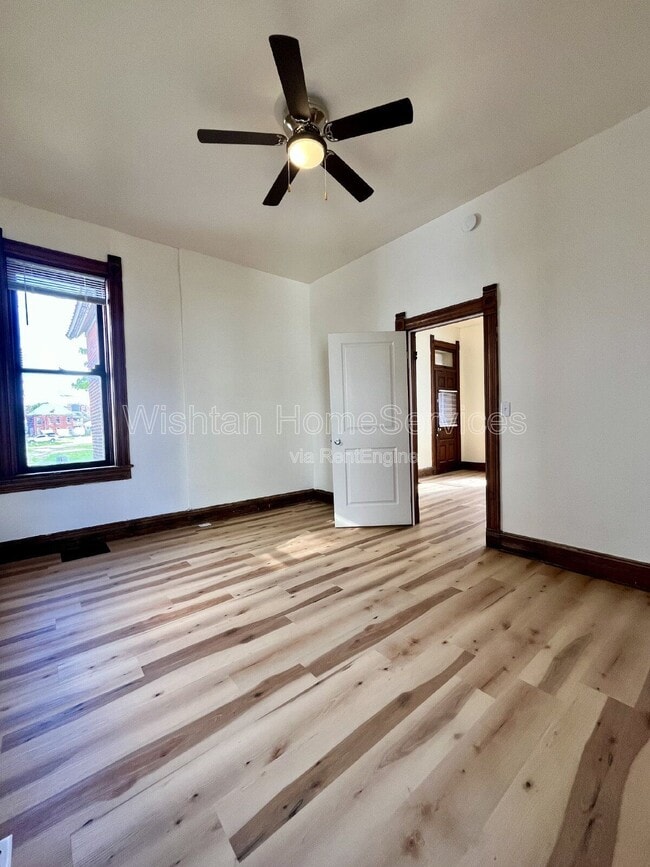 Building Photo - 1016 York St