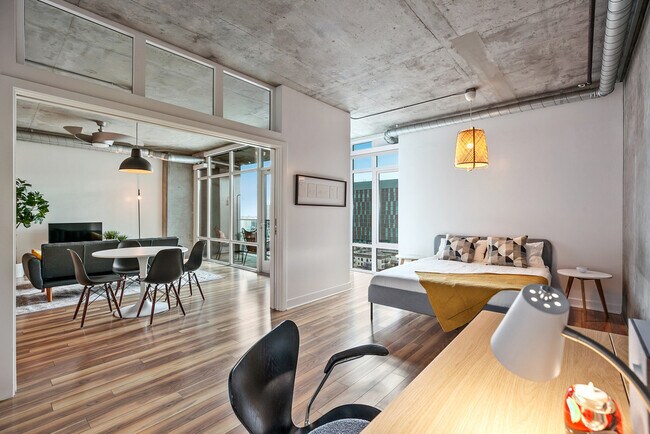 Building Photo - 1080 Park Blvd