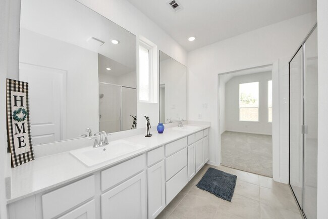 Building Photo - 13407 Harbor Pt Dr