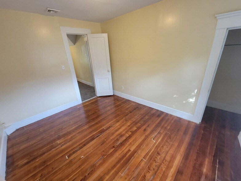 Building Photo - 1536 Ella T Grasso Blvd