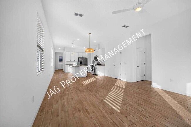Building Photo - 2199 Emerald Springs Dr