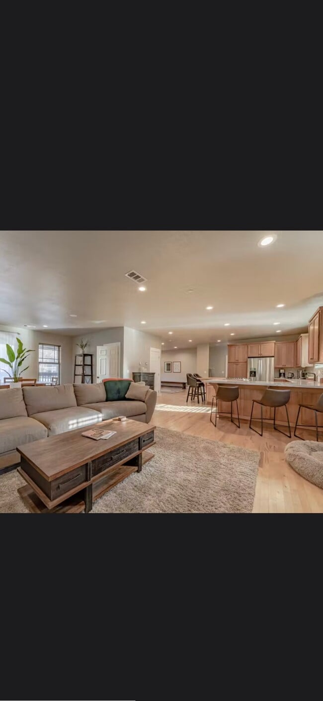 Building Photo - 4156 Williams St