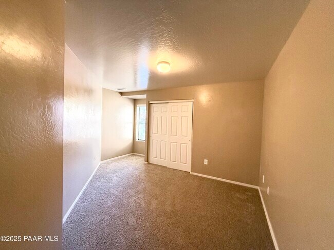 Building Photo - 1131 Hughes St