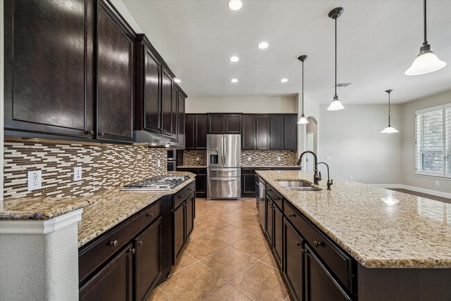 Building Photo - 5902 Chatham Cove