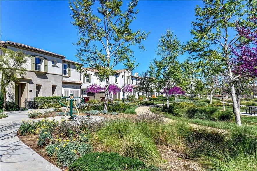 Property - 30321 Town Square Dr