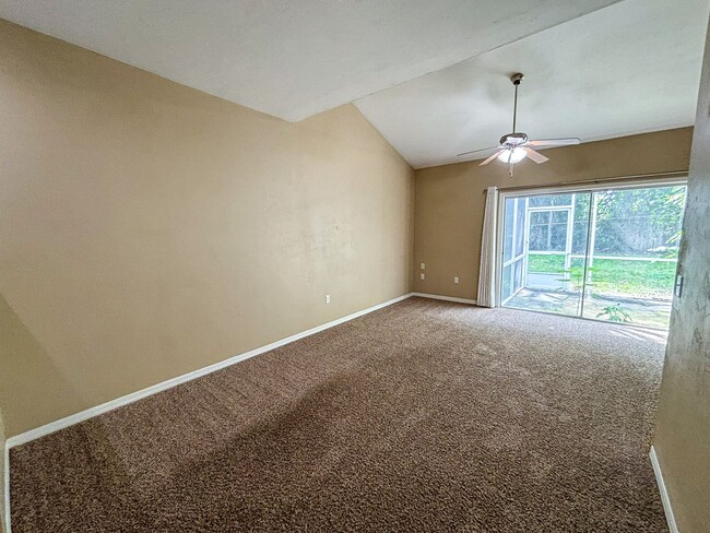 Building Photo - The Gables #29 - Pet Friendly!