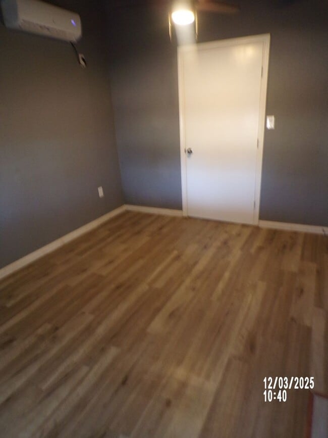 Building Photo - Great re-do