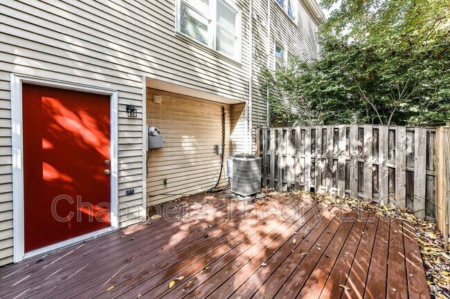 Building Photo - 6857 Washington Blvd