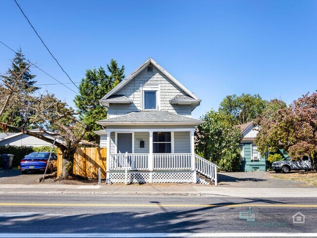 Building Photo - Charming 2-Bedroom Home with Private Yard in the Heart of St. Johns
