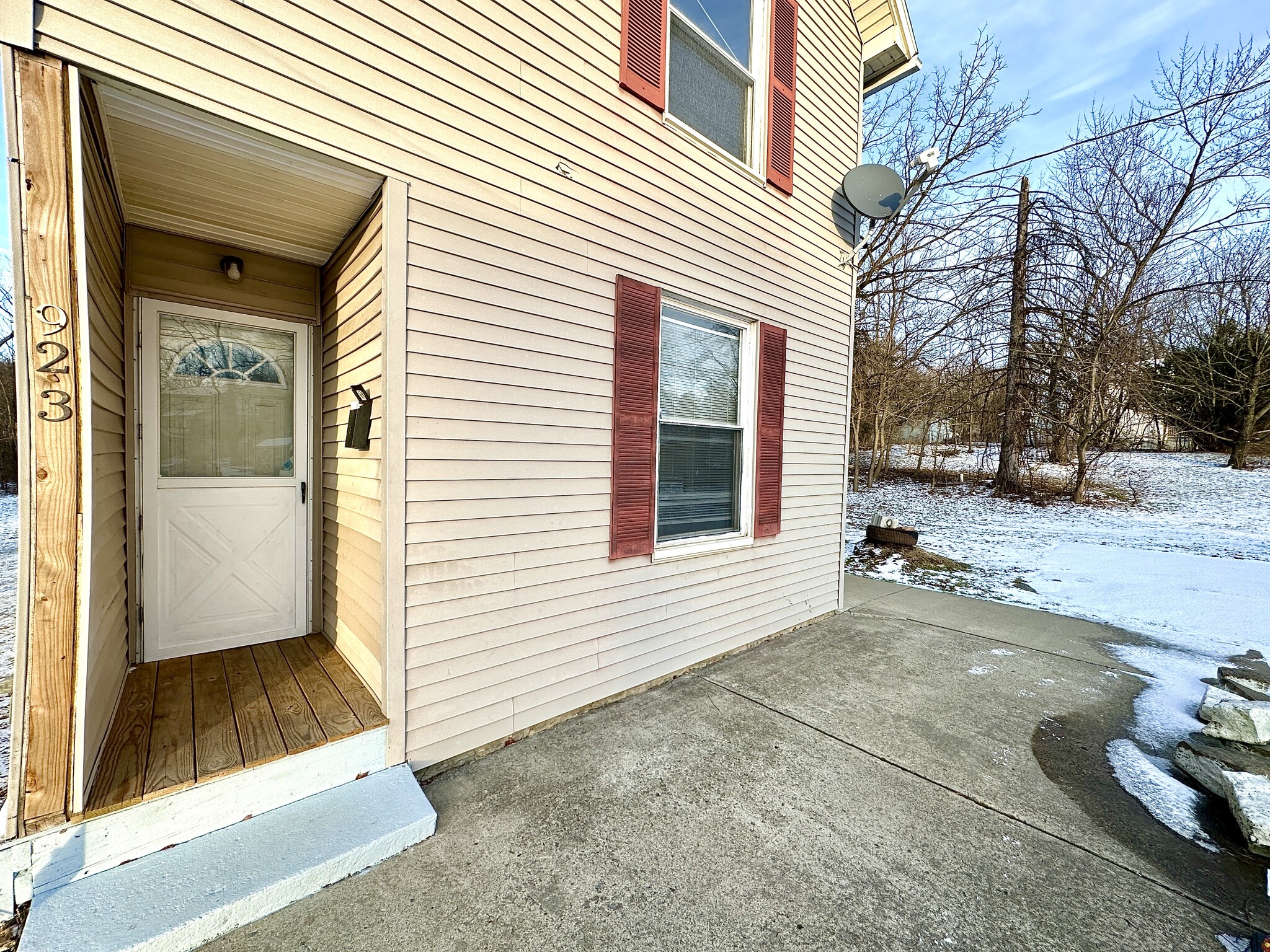 Building Photo - 923 Franklin Ave