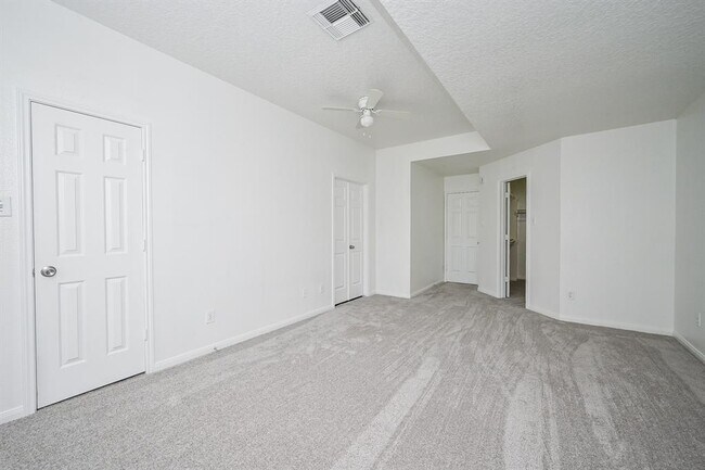 Building Photo - 14420 Walters Rd