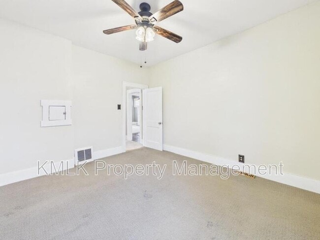 Building Photo - 1238 Sawyer Ave