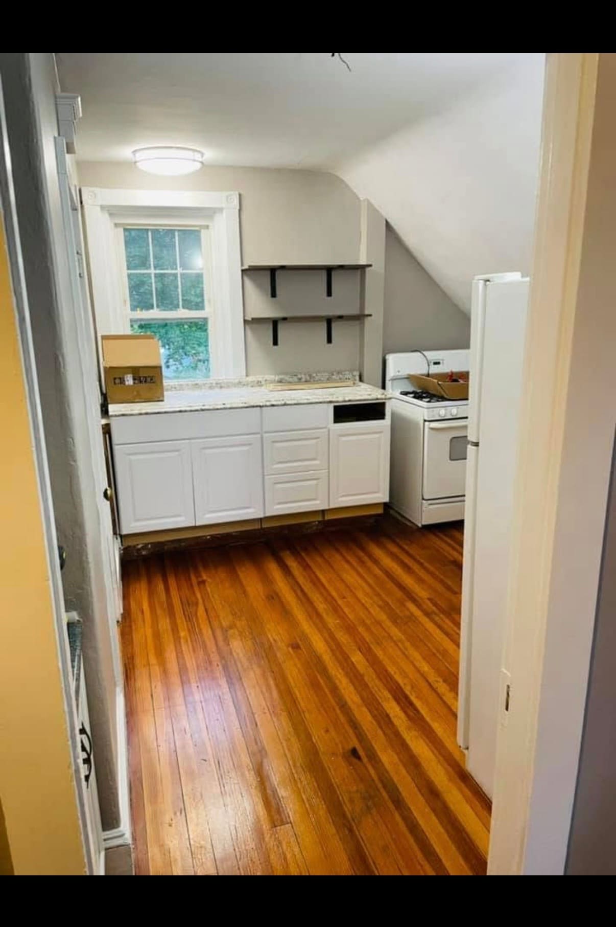 Building Photo - 139 Devonshire St