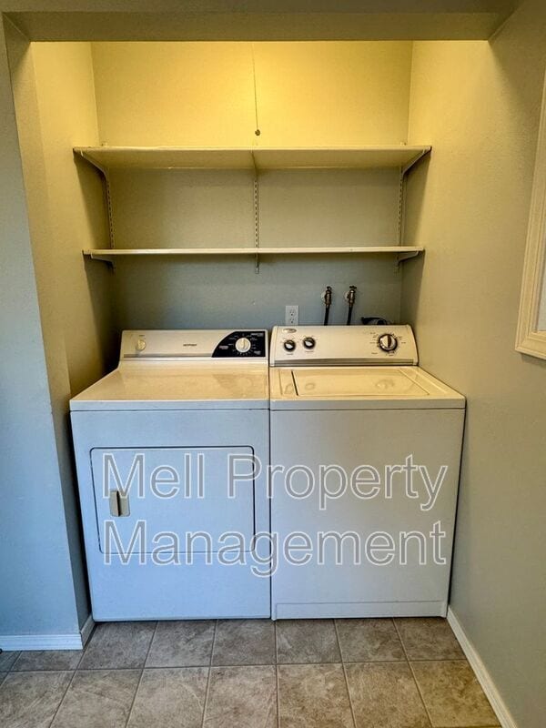 Building Photo - 22402 US-101