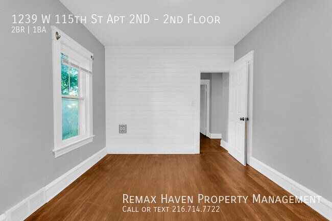 Building Photo - 1239 W 115th St