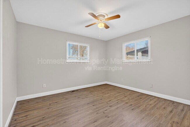 Building Photo - 1700 Kay Dr