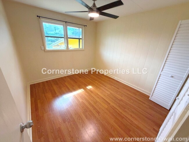 Building Photo - 1468 Noelani St