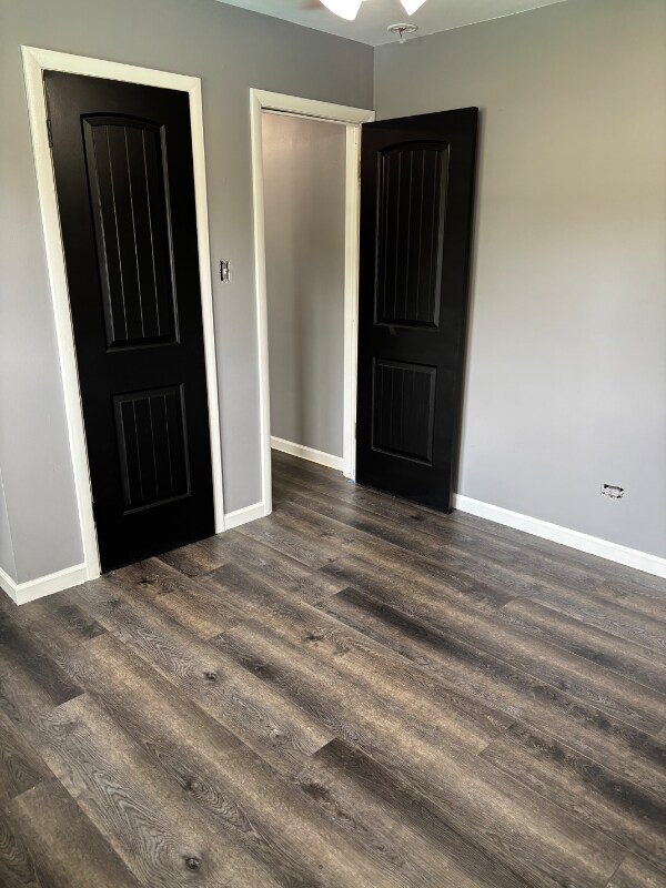 Building Photo - 10624 Mayfield Ave