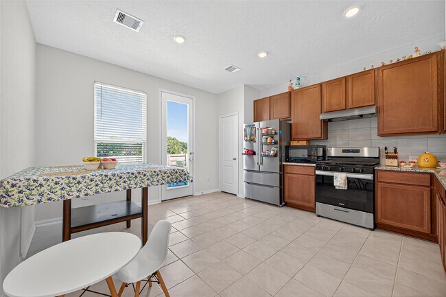 Building Photo - 22435 Hawberry Blossom Ln