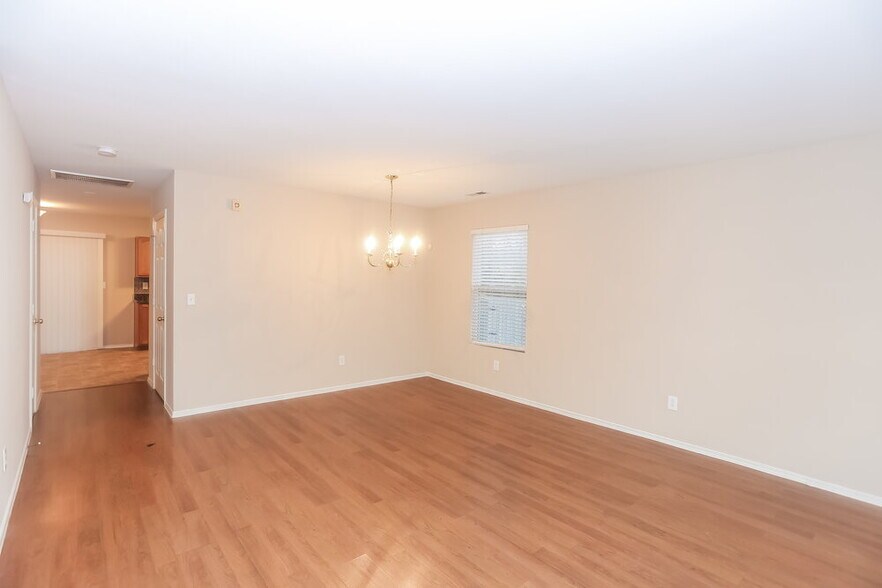 Building Photo - 9403 Swallowtail Ln