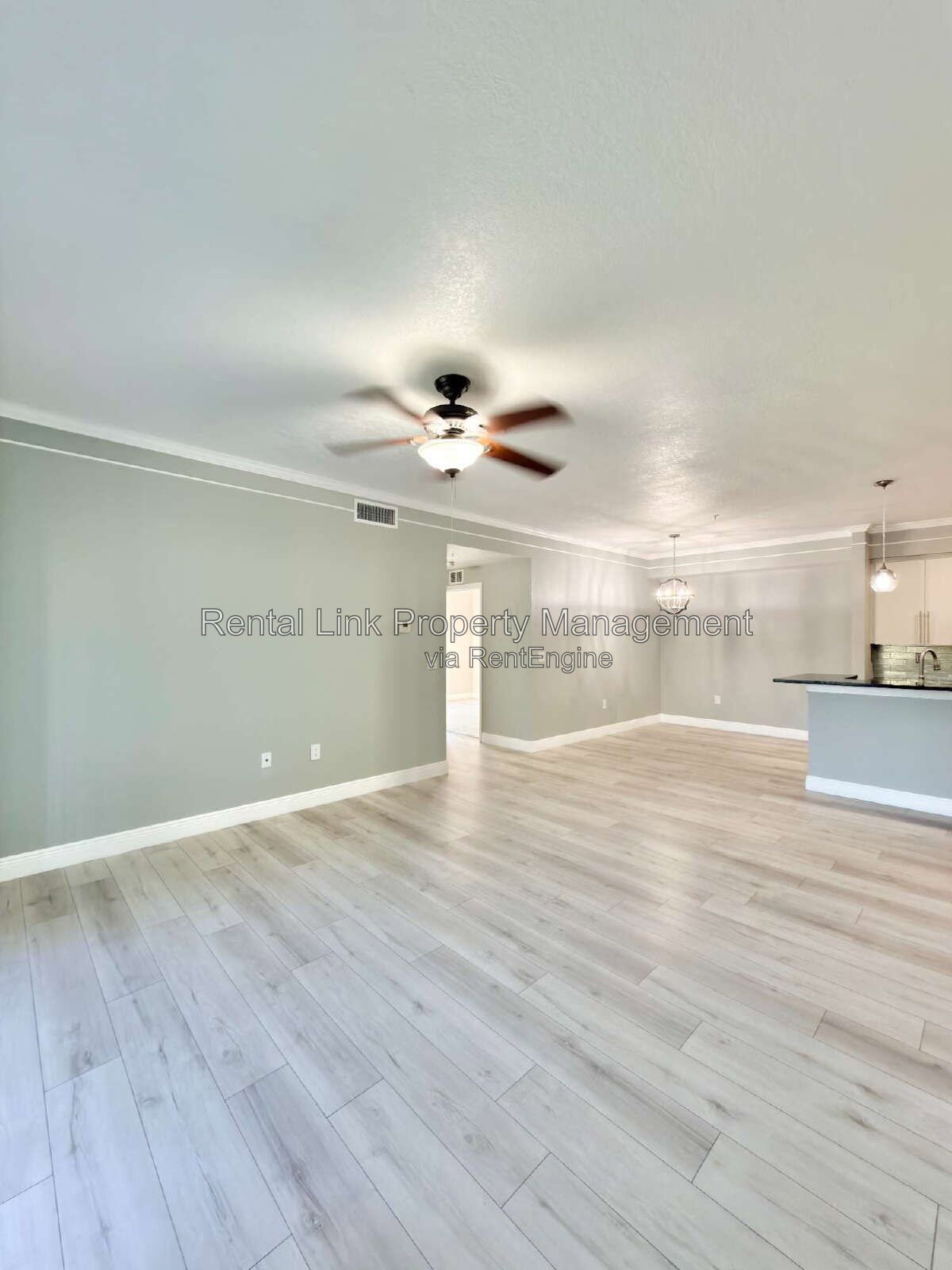 Building Photo - 11530 Villa Grand