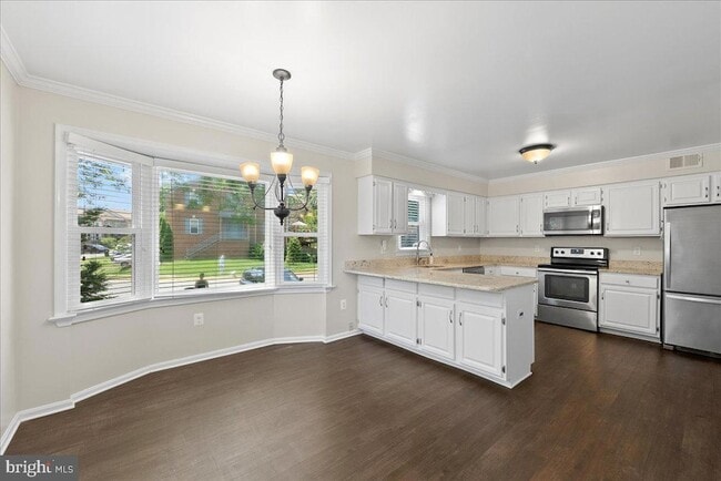 Building Photo - 4527 Sawgrass Ct