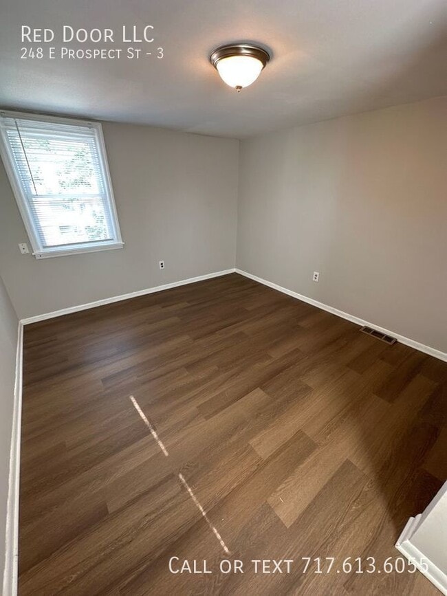 Building Photo - 248 E Prospect St