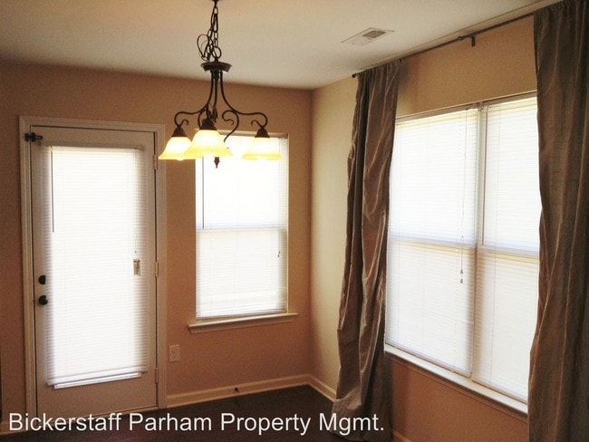 Building Photo - 4 br, 2 bath House - 70 Misty Forest Dr