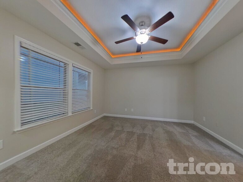 Building Photo - 801 Alley Ridge Dr