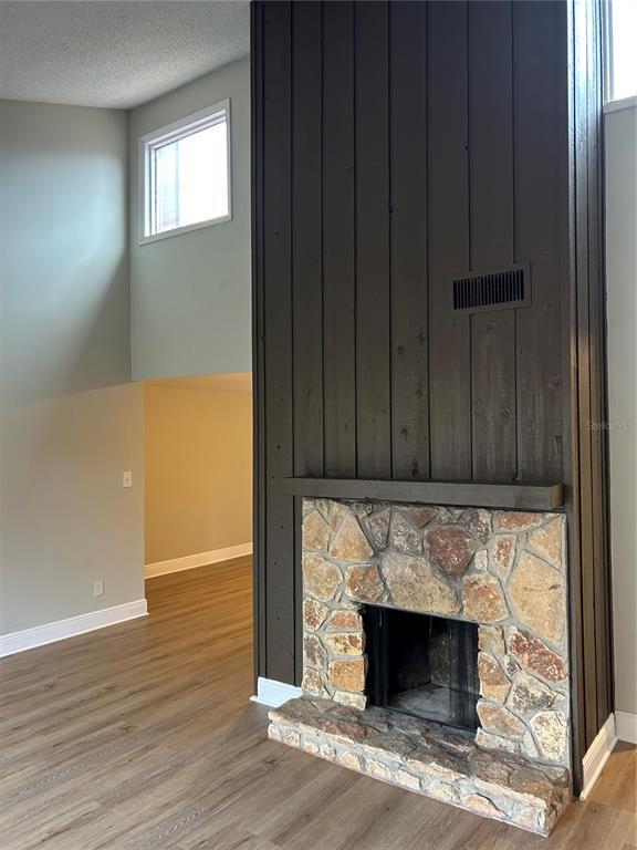 Building Photo - 958 E Michigan St