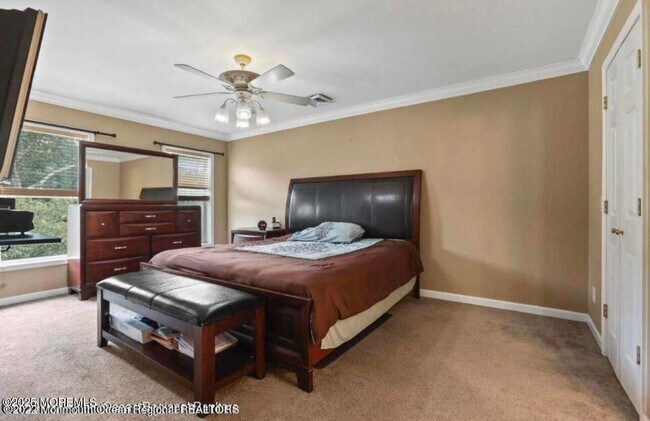 Building Photo - 1601 1st Ave