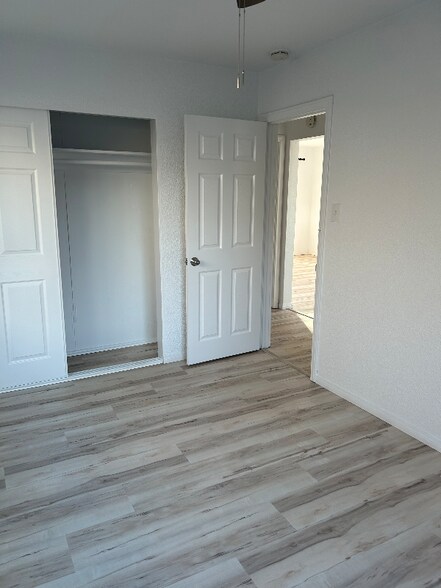 Building Photo - 532 S 39th St