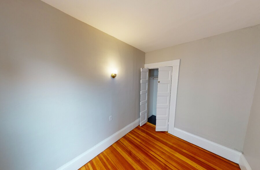 Building Photo - 49 Hancock St