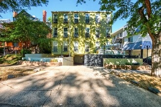 Building Photo - 1343 High St