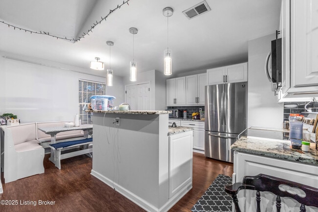 Building Photo - 175 Hannah Way