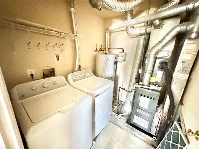 Building Photo - Fantastic 3 Bedroom Townhouse in Wellingto...
