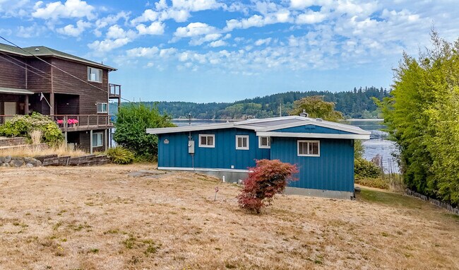 Building Photo - 11415 Larson Rd