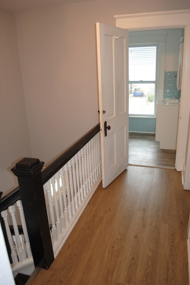 Building Photo - 100 Morris Ave