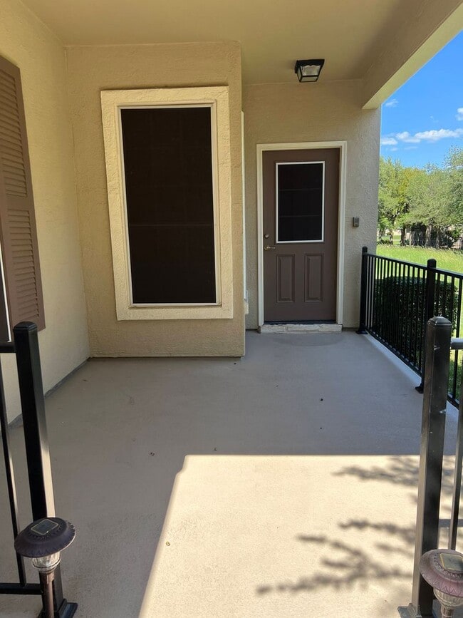 Building Photo - 815 Prairie Grass Ln
