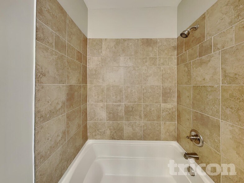 Building Photo - 2151 Cason Ln