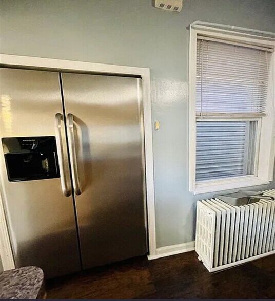 Stainless Steal Refrigerator - 487 Mercer St