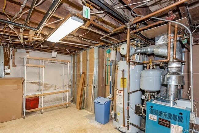 Building Photo - 109 Roosevelt Ave