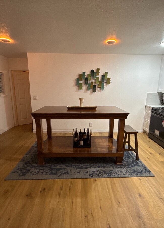 Building Photo - Spring Lawson